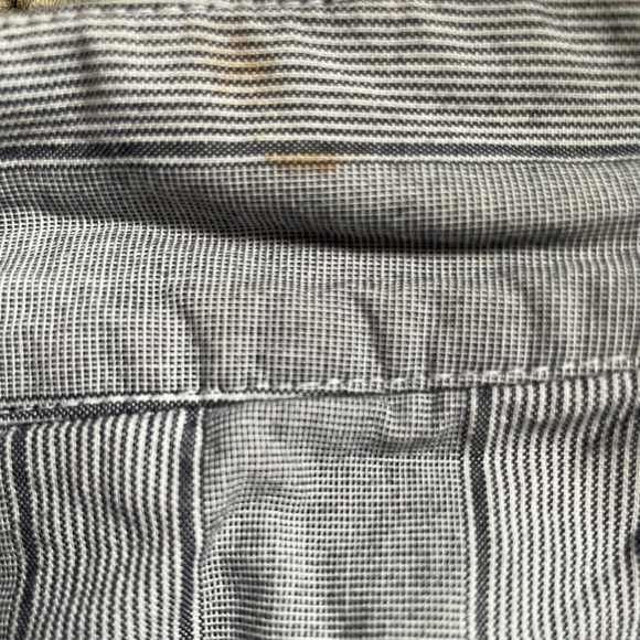 Banana Republic Size 4 Skirt with zipper in back and pockets - Picture 3 of 5